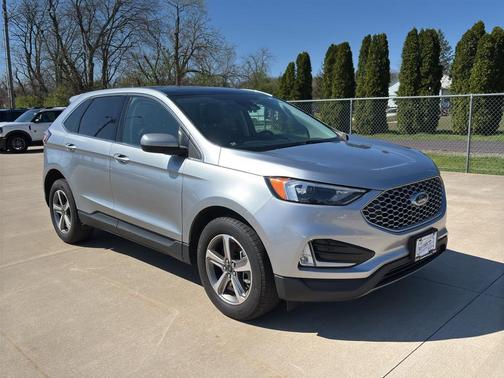 Iconic Silver Metallic 2024 Ford Edge SEL