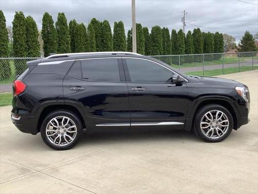 2023 GMC Terrain Denali