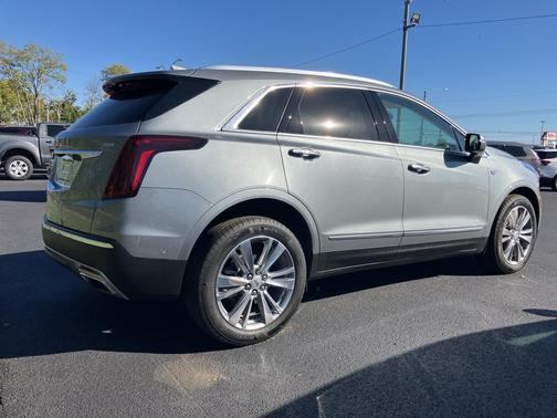 2023 Cadillac XT5 Premium Luxury