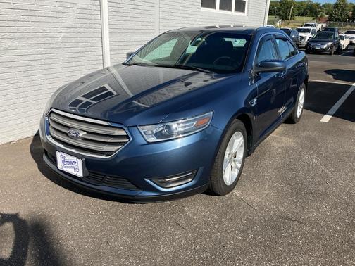 2018 Ford Taurus SEL