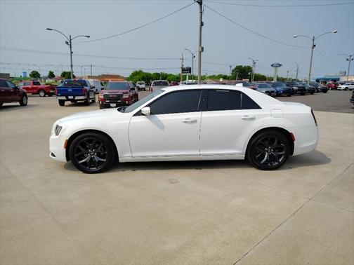 2021 Chrysler 300 S