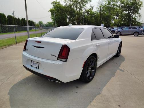 2021 Chrysler 300 S