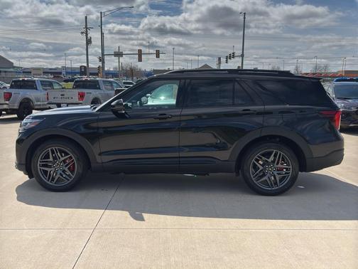 Agate Black Metallic 2026 Ford Explorer ST