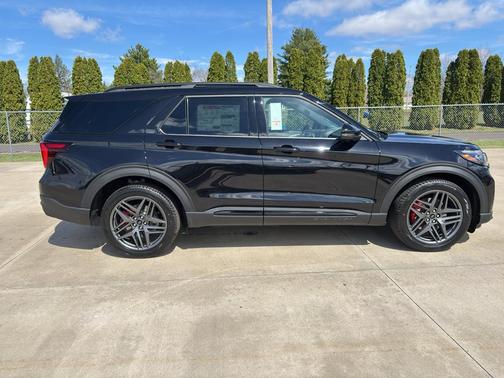Agate Black Metallic 2026 Ford Explorer ST