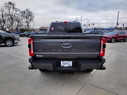 2023 Ford F-350 XLT