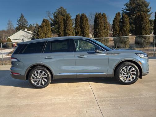 2026 Lincoln Aviator Premiere