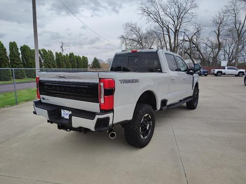 2025 Ford F-350 Platinum