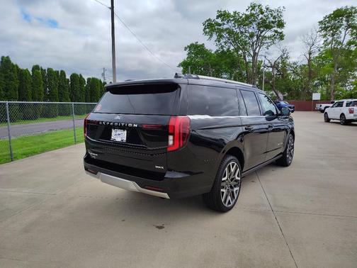 Agate Black Metallic 2026 Ford Expedition Max Platinum