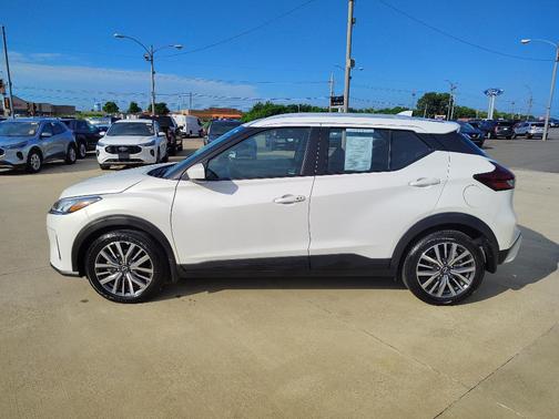2024 Nissan Kicks SV