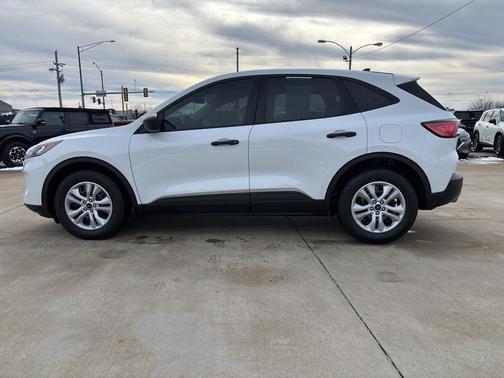 2022 Ford Escape S