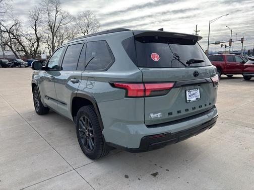 2024 Toyota Sequoia Platinum