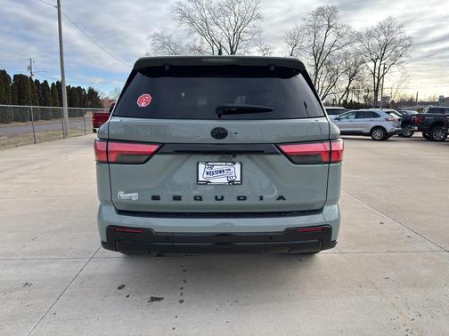 2024 Toyota Sequoia Platinum