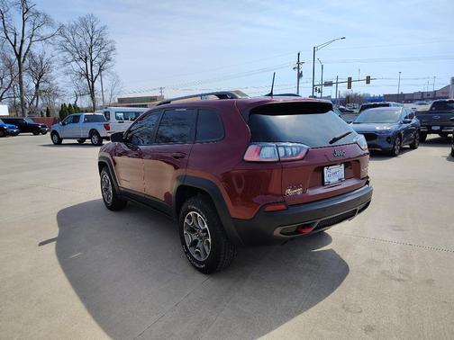 2021 Jeep Cherokee Trailhawk
