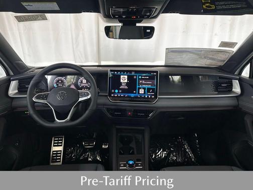 2025 Volkswagen Tiguan 2.0T SE R-Line Black