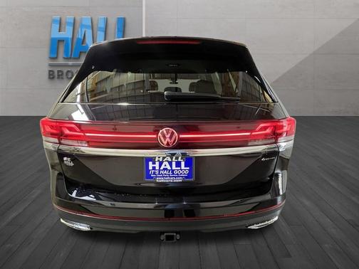 2024 Volkswagen Atlas 2.0T SE