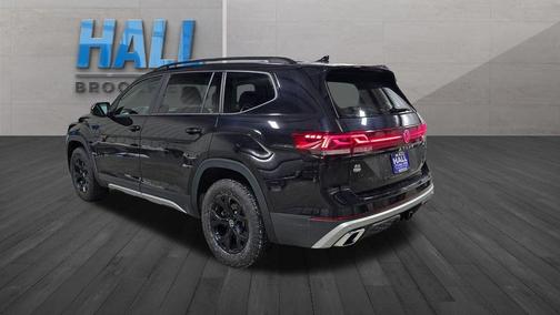 2024 Volkswagen Atlas 2.0T Peak Edition SE w/Technology