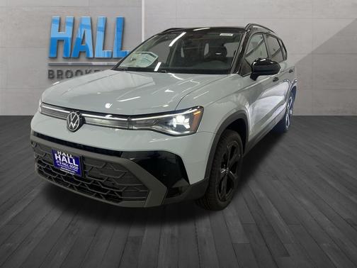 2025 Volkswagen Taos 1.5T SE Black