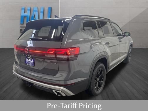 2025 Volkswagen Atlas 2.0T Peak Edition