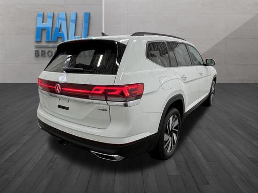 2025 Volkswagen Atlas 2.0T SE