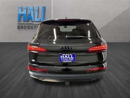 2025 Audi Q7 55 Premium Plus