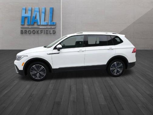Pure White 2024 Volkswagen Tiguan 2.0T Wolfsburg Edition