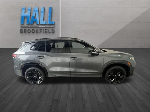 2025 Volkswagen Tiguan 2.0T SE R-Line Black