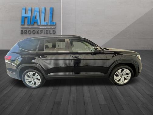2022 Volkswagen Atlas 3.6L SE w/Technology