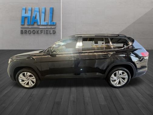 2022 Volkswagen Atlas 3.6L SE w/Technology