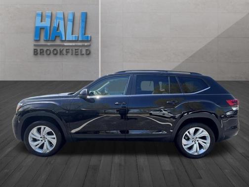 Deep Black Pearl Effect 2023 Volkswagen Atlas 3.6L SE w/Technology