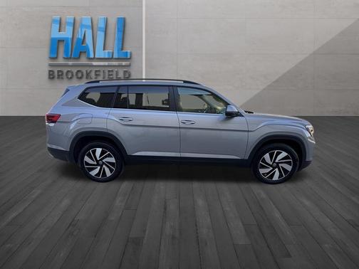 2025 Volkswagen Atlas 2.0T SE