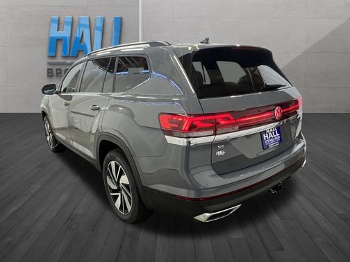 2025 Volkswagen Atlas 2.0T SE