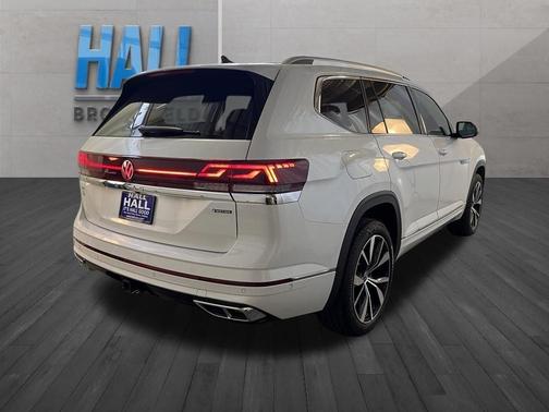 Opal White Pearl Effect 2024 Volkswagen Atlas 2.0T SEL Premium R-Line