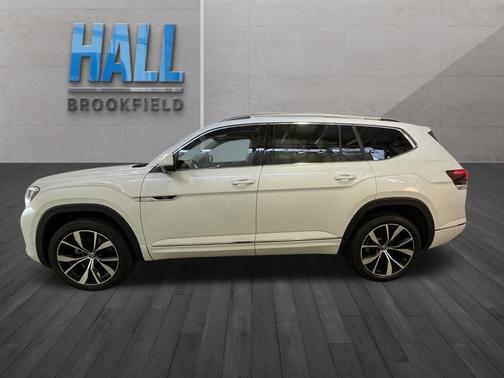 Opal White Pearl Effect 2024 Volkswagen Atlas 2.0T SEL Premium R-Line