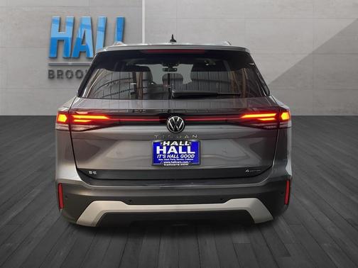 2025 Volkswagen Tiguan 2.0T SE