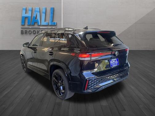 2025 Volkswagen Tiguan 2.0T SE R-Line Black