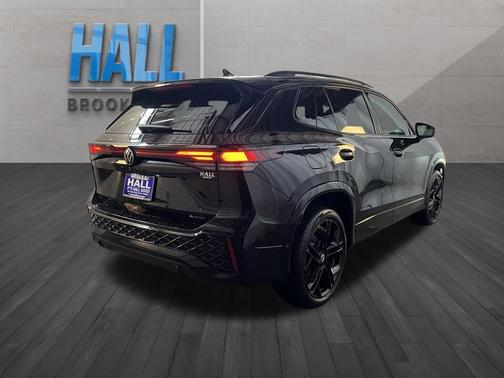 2025 Volkswagen Tiguan 2.0T SE R-Line Black