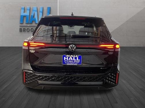 2025 Volkswagen Tiguan 2.0T SE R-Line Black