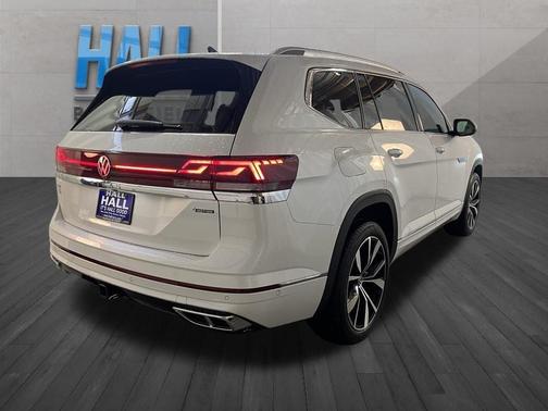 Opal White Pearl 2026 Volkswagen Atlas 2.0T SEL Premium R-Line