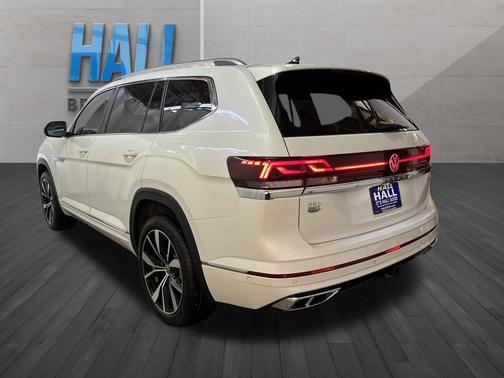 Opal White Pearl 2026 Volkswagen Atlas 2.0T SEL Premium R-Line