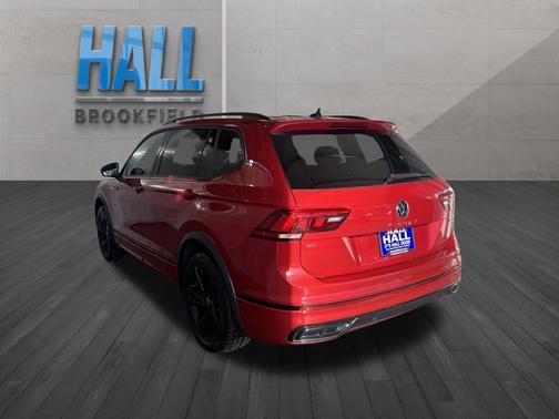 2024 Volkswagen Tiguan 2.0T SE R-Line Black