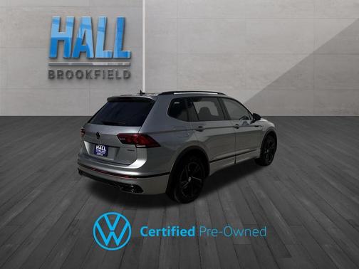 2024 Volkswagen Tiguan 2.0T SE R-Line Black