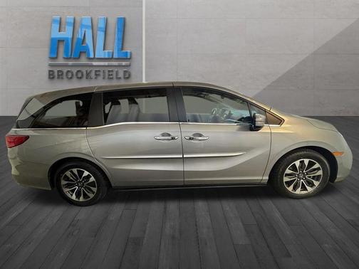 Modern Steel Metallic 2022 Honda Odyssey EX-L