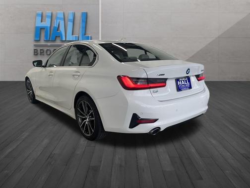 2019 BMW 330 i xDrive