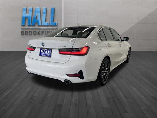 2019 BMW 330 i xDrive
