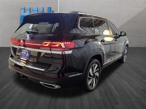 Deep Black Pearl 2026 Volkswagen Atlas 2.0T SEL