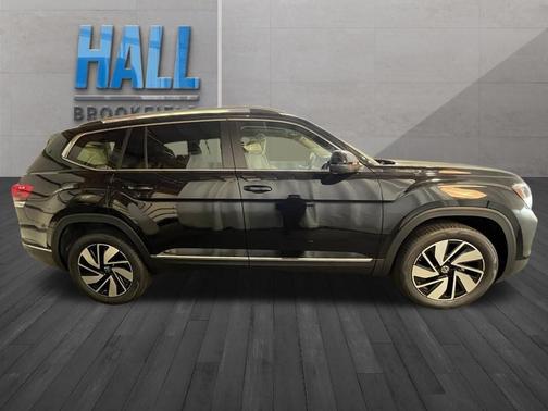 Deep Black Pearl 2026 Volkswagen Atlas 2.0T SEL