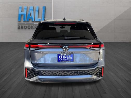 2025 Volkswagen Tiguan 2.0T SE R-Line Black