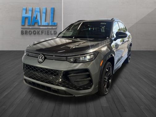 2025 Volkswagen Tiguan 2.0T SE R-Line Black