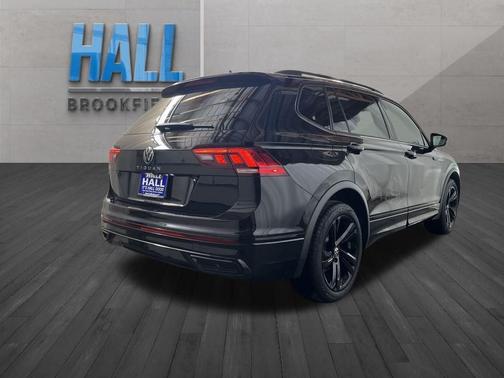 2024 Volkswagen Tiguan 2.0T SE R-Line Black