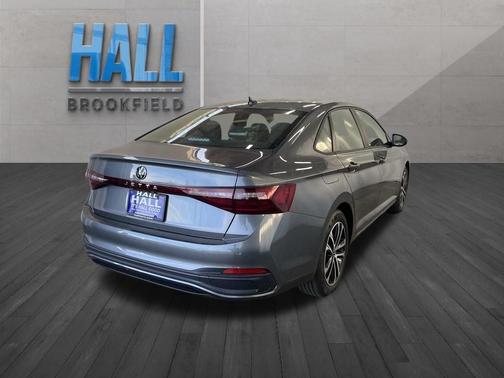 Platinum Gray Metallic 2026 Volkswagen Jetta 1.5T Sport